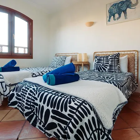 Mallorca Haus Mit Pool Direkt Am Es Trenc, Bootstour Moeglich Апартаменты *